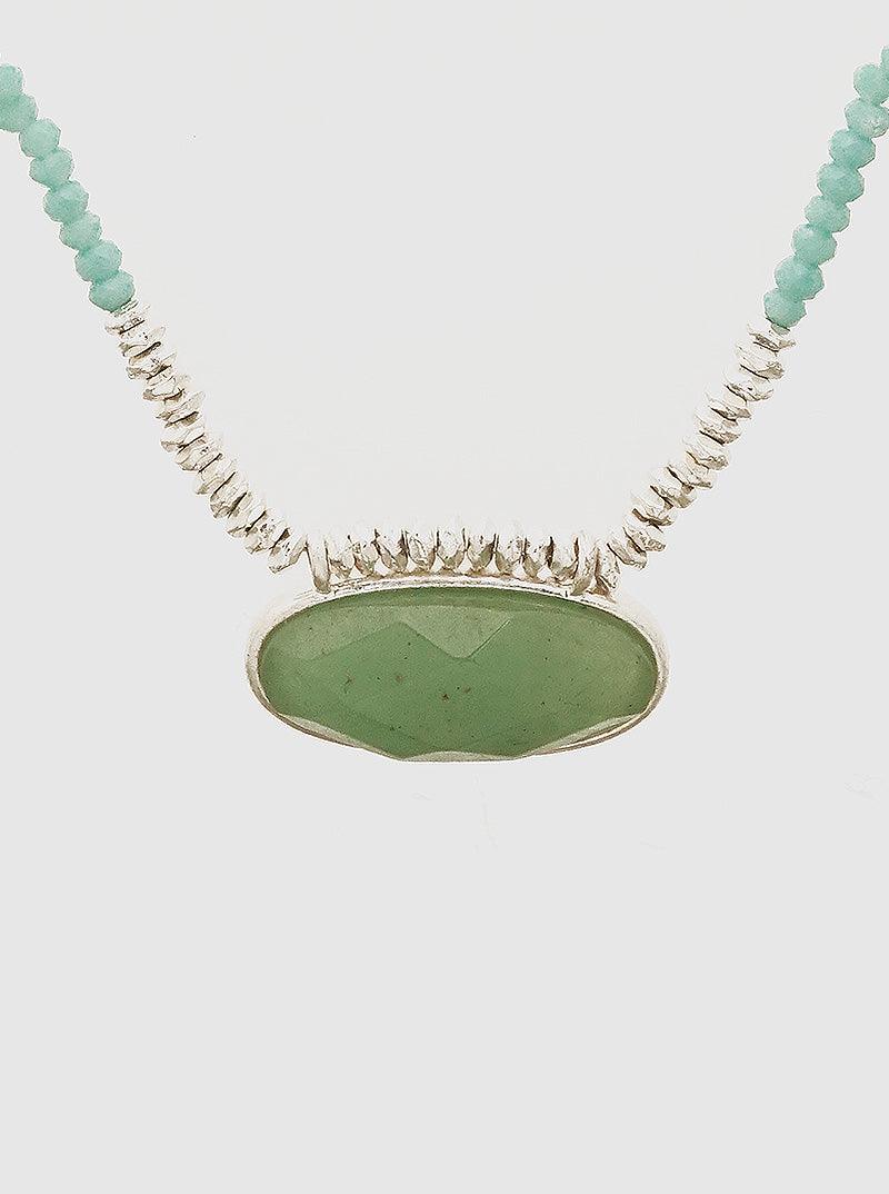 OVAL GEN STONE W FACETED BEAD METAL NECKLACE - PremiumBrandGoods